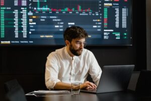 Invertir en el mercado financiero de la mano de Crypto Innovate Bot